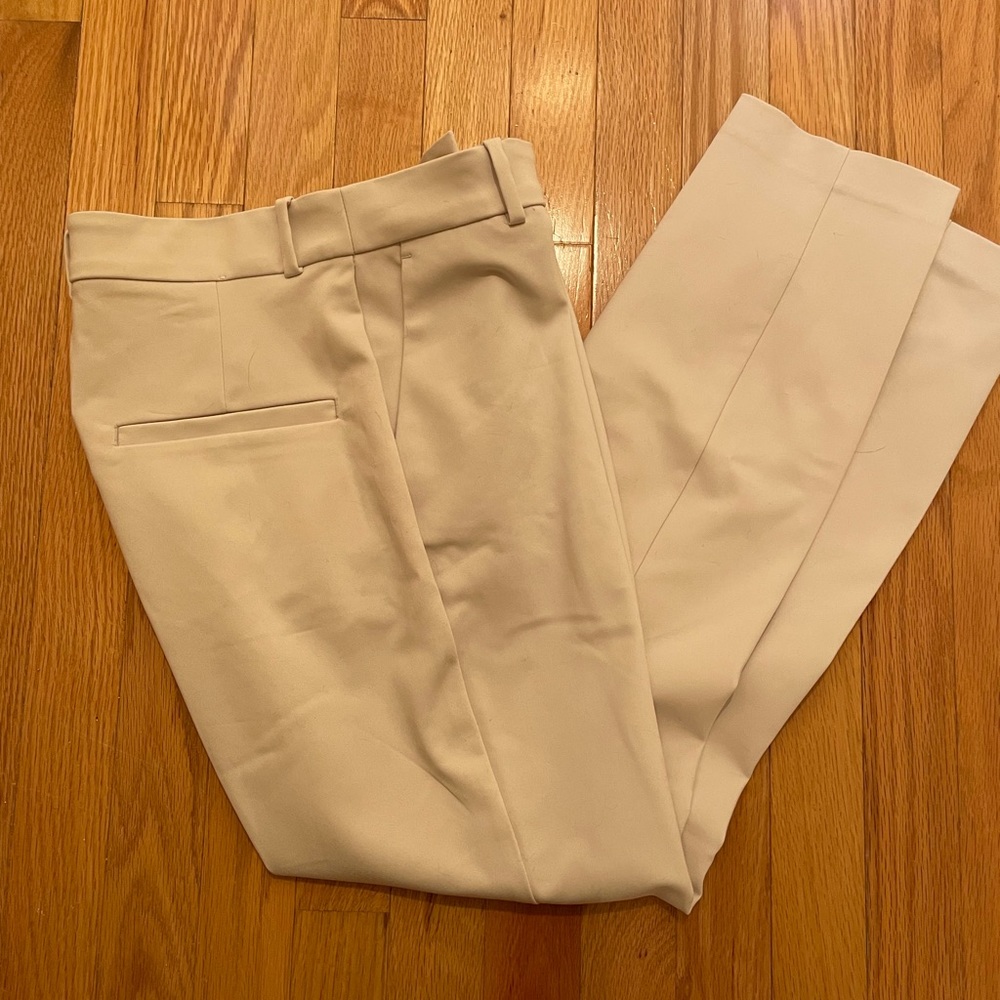 💕 H&M  NWOT size 8 high waisted pants beige pair